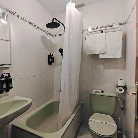 Hotel Nest El Camino